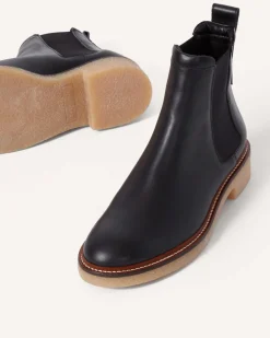Everlane Shoes|Boots*The Chelsea Boot