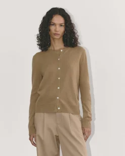 Everlane Sweaters|Crew Sweaters*The Classic Cardigan in Cashmere