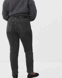 Everlane Jeans|Slim Jeans*The Curvy Cheeky® Straight Jean Washed Black
