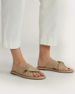 Everlane Shoes|Sandals*The Day Twist Sandal