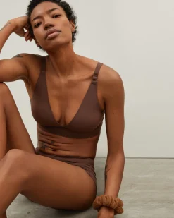 Everlane Intimates*The Invisible Bra