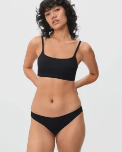 Everlane Intimates*The Invisible Square-Neck Bralette