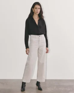 Everlane Tops*The Must-Have Shirt in Butterlite