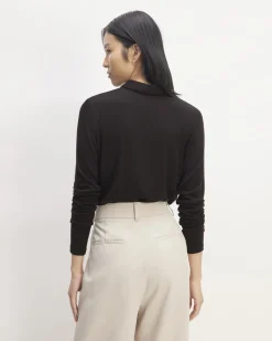 Everlane Tops*The Must-Have Shirt in Butterluxe