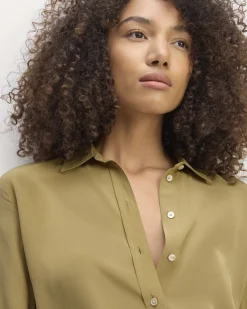 Everlane Tops*The Must-Have Shirt in Washable Silk