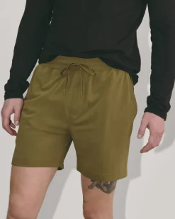 Everlane Shorts*The Off-Duty Tech Short