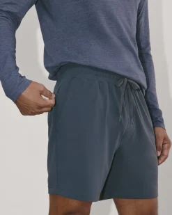 Everlane Shorts*The Off-Duty Tech Short