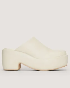 Everlane Shoes|Heels*The Puffa Clog Parchment