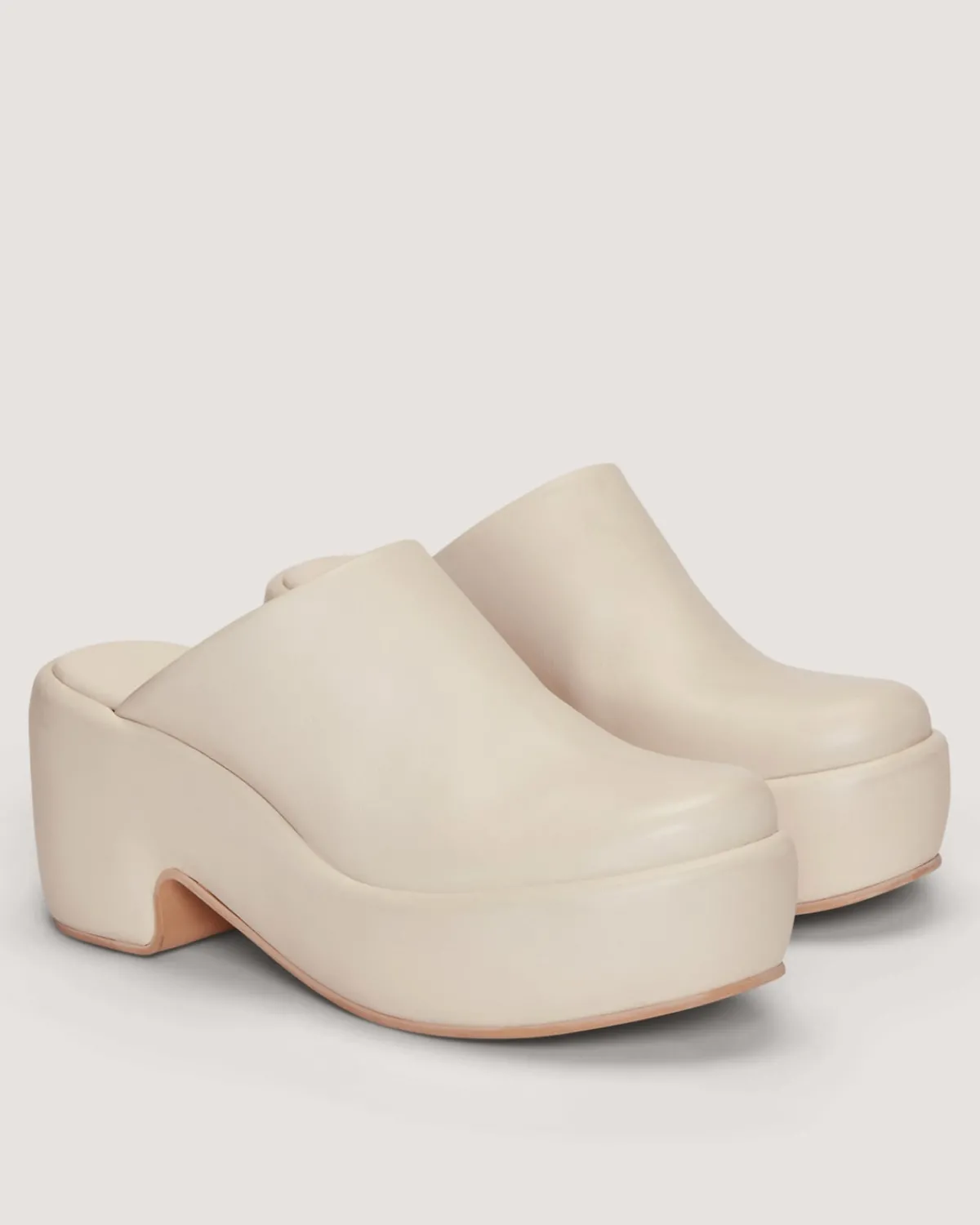 Everlane Shoes|Heels*The Puffa Clog Parchment