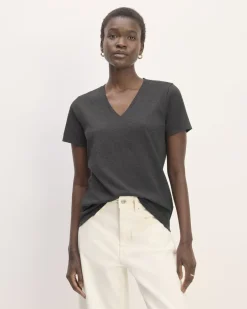 Everlane Tees|Short Sleeve Tees*The Slim V-Neck Tee in Essential Cotton