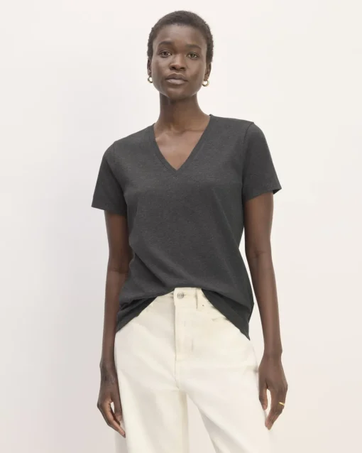 Everlane Tees|Short Sleeve Tees*The Slim V-Neck Tee in Essential Cotton