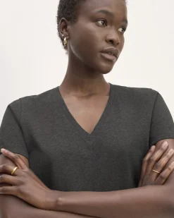 Everlane Tees|Short Sleeve Tees*The Slim V-Neck Tee in Essential Cotton