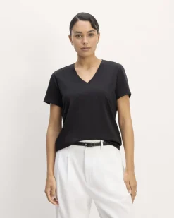 Everlane Tees|Short Sleeve Tees*The Slim V-Neck Tee in Essential Cotton