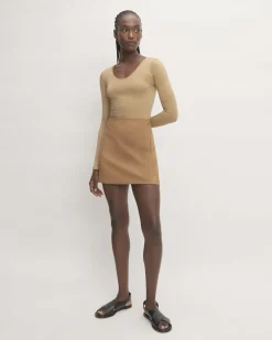 Everlane Tees|Long Sleeve Tees*The Supima® Form Ballet Neck Tee Tiger's Eye