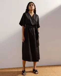 Everlane Dresses*The Wrap Dress in Linen
